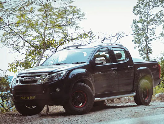 Isuzu Dmax Vcross  4*4 MT Dsl