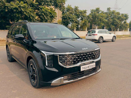 Kia Carnival Limousine+