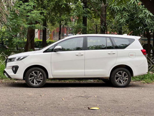 Toyota Innova Crysta GX AT 7 STR PTL