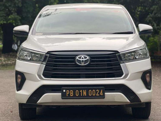 Toyota Innova Crysta ZX MT 7 STR DSL