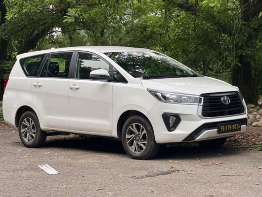 Toyota Innova Crysta MT Dsl